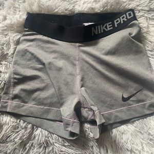 Nike Pro